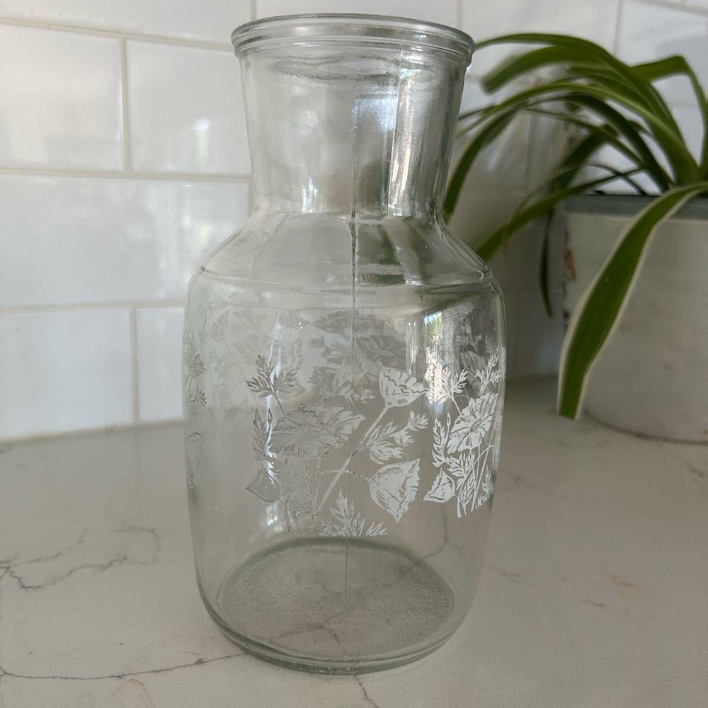 Vintage Glass Juice Drink chiller carfe floral motifs